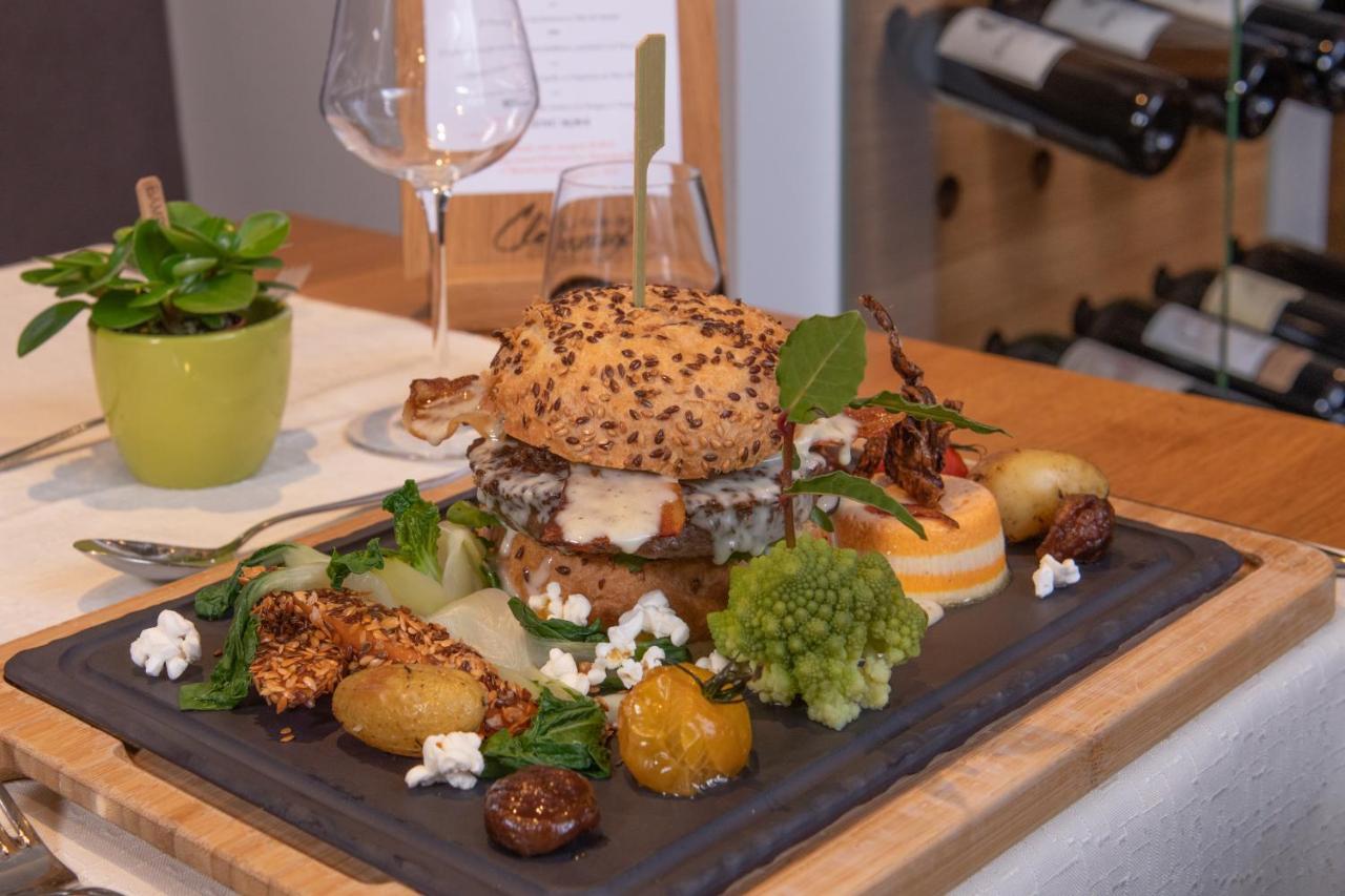 Hotel Du Commerce - Restaurant La Table De Клерво Екстер'єр фото