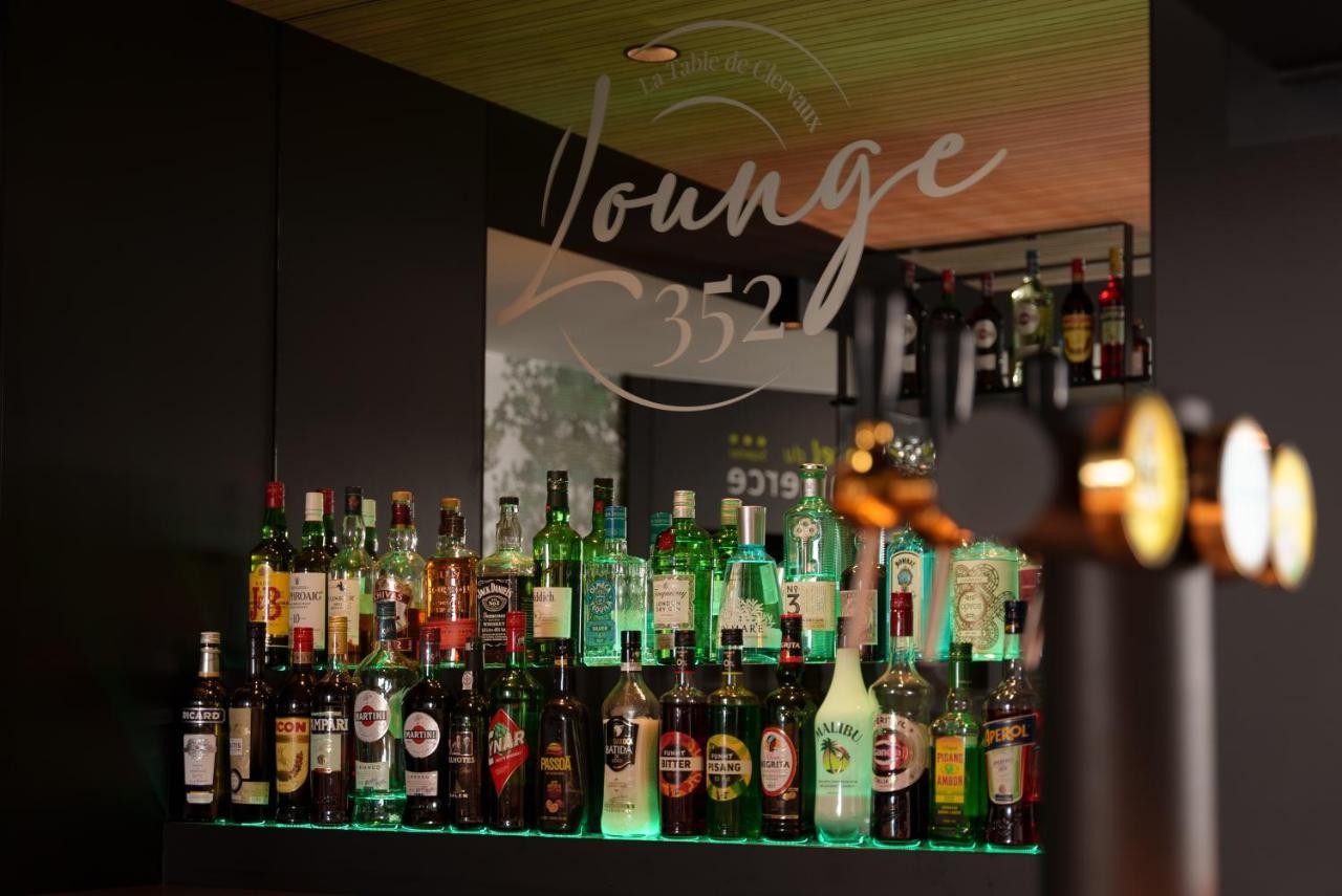 Hotel Du Commerce - Restaurant La Table De Клерво Екстер'єр фото